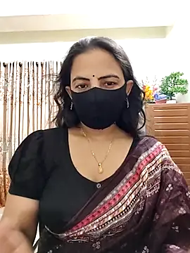 Snapshot of Payel-Sen chatting on 11.23.25 Payel-Sen online show from 11.23.25