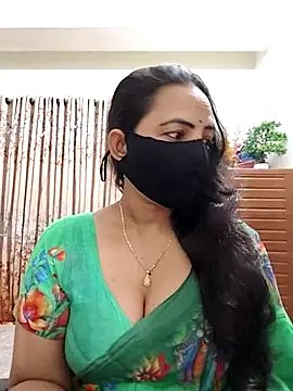 Snapshot of Payel-Sen chatting on 11.25.25 Payel-Sen online show from 11.25.25