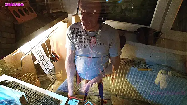 Snapshot of BongChannel chatting on 01.10.25 BongChannel online show from 01.10.25