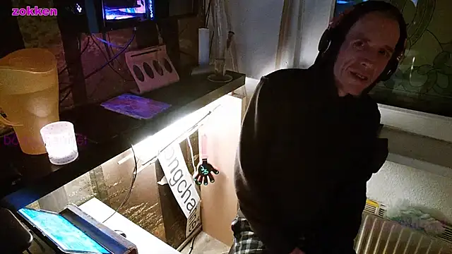 Snapshot of BongChannel chatting on 01.11.25 BongChannel online show from 01.11.25