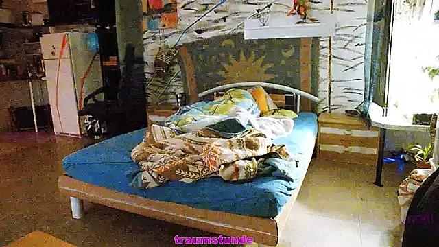 Snapshot of BongChannel chatting on 01.23.25 BongChannel online show from 01.23.25