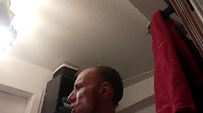 Snapshot of BongChannel chatting on 01.25.25 BongChannel online show from 01.25.25