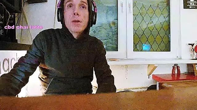 Snapshot of BongChannel chatting on 02.14.25 BongChannel online show from 02.14.25