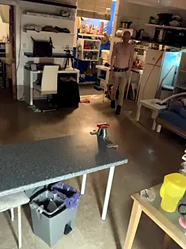 Snapshot of BongChannel chatting on 11.11.25 BongChannel online show from 11.11.25