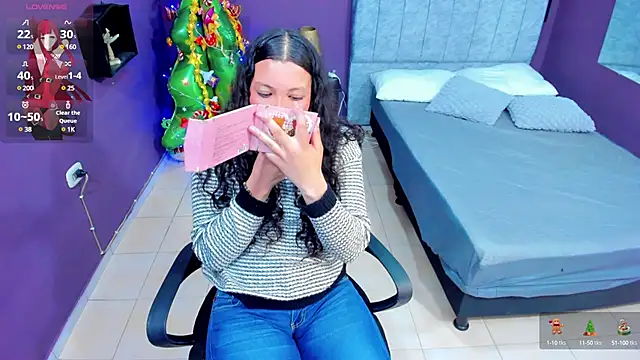 Lana stone  online show from 12.10.24