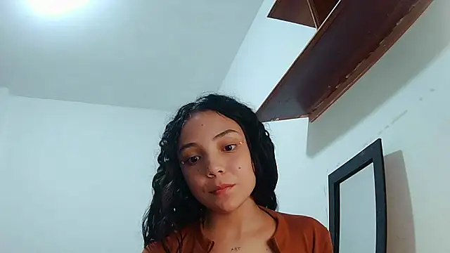 linzeysmith4 online show from 12.30.24