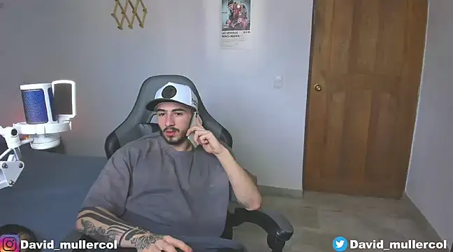 Snapshot of David_Brown18 chatting on 01.12.25 David Brown18 online show from 01.12.25
