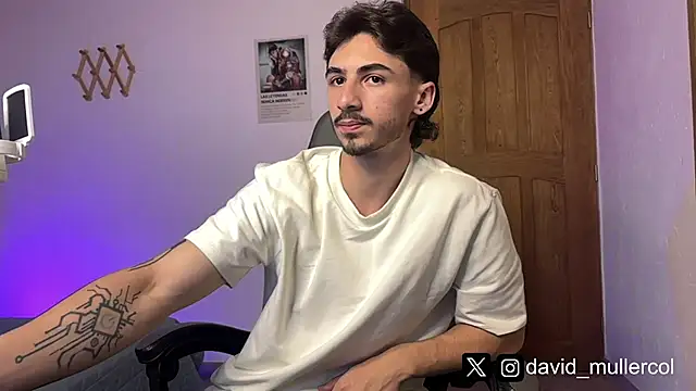 Snapshot of David_Brown18 chatting on 02.09.25 David Brown18 online show from 02.09.25