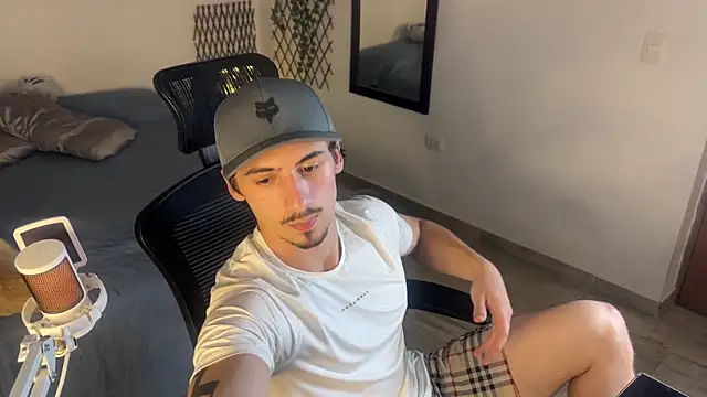 David Brown18 online show from 04.07.26