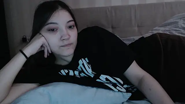 AlisaDevis online show from 12.14.25