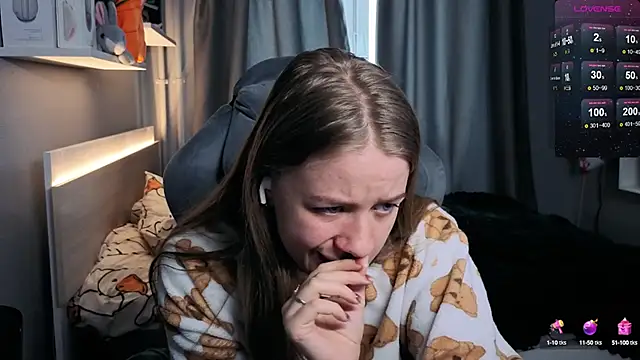 candy maggie online show from 03.13.25