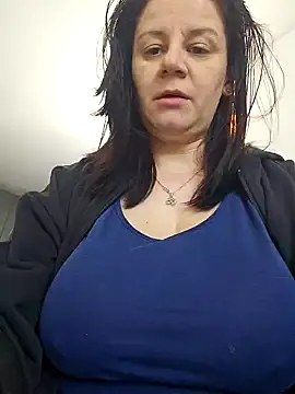 KristenVega online show from 02.20.25