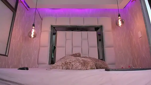 summer lee  online show from 01.27.25