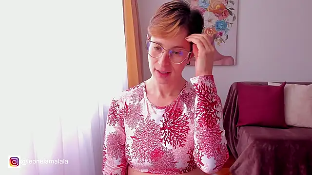 cuddlingbunny online show from 03.11.25