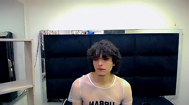 Snapshot of Sr_BonnyEthan chatting on 01.16.25 Sr BonnyEthan online show from 01.16.25