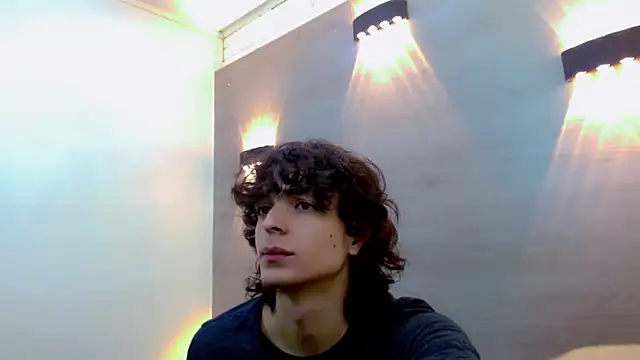 Snapshot of Sr_BonnyEthan chatting on 09.15.25 Sr BonnyEthan online show from 09.15.25