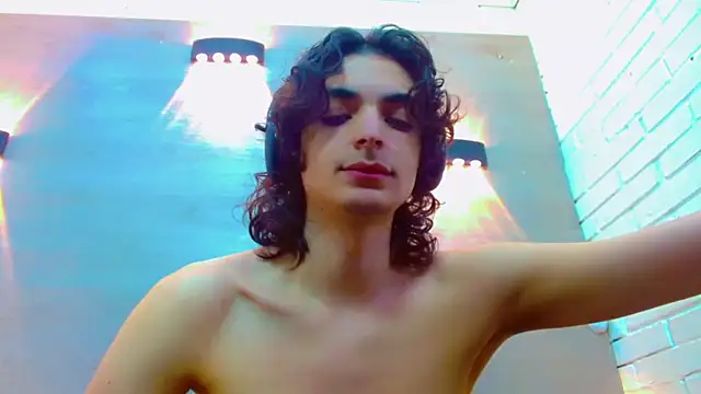 Sr BonnyEthan online show from 11.21.25