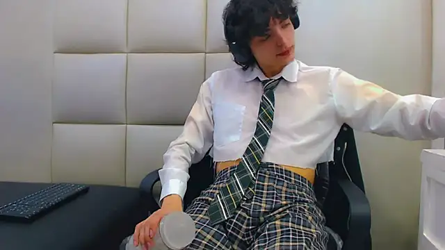 Sr BonnyEthan online show from 02.13.26