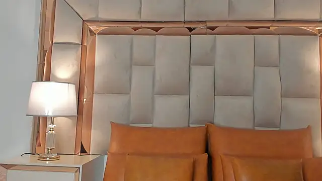 Snapshot of DaraBeckett chatting on 09.11.25 DaraBeckett online show from 09.11.25