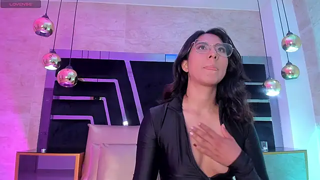 DaraBeckett online show from 11.08.25