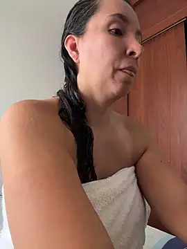 emely sexx20 online show from 05.05.26