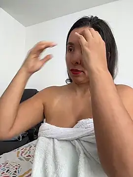 Snapshot of emely_sexx20 chatting on 06.10.26 emely sexx20 online show from 06.10.26