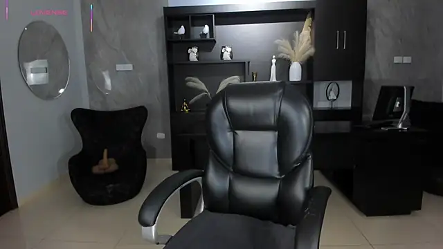 AlessaRomero online show from 04.19.26