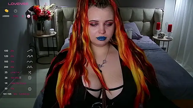 Miss Maya Mils online show from 02.01.25