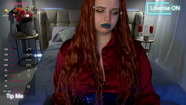 Miss Maya Mils online show from 03.18.25