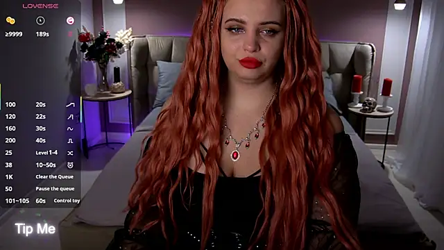 Miss Maya Mils online show from 09.22.25