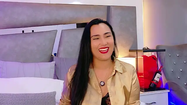 Evangeline Taylorr online show from 11.11.25