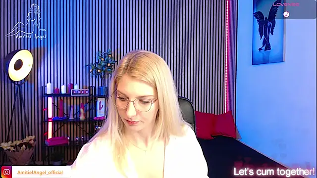 Snapshot of Amitiel_Angel chatting on 03.15.25 Amitiel Angel online show from 03.15.25