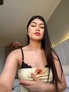 EmmaMartiinez online show from 04.30.26