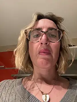 casalinga88 online show from 03.19.25