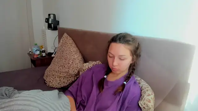 Adela Vetta online show from 09.30.25