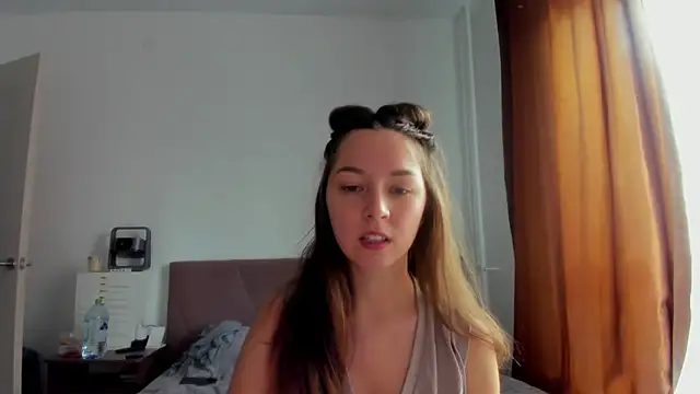 Adela Vetta online show from 10.12.25