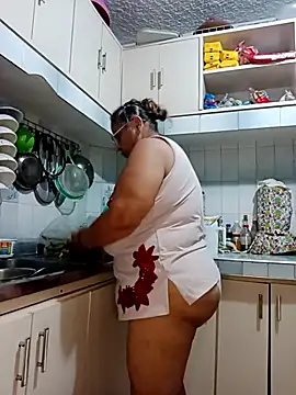 BBW salome online show from 10.29.25