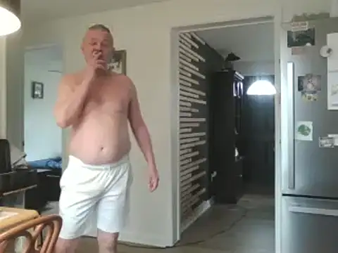 Snapshot of keiferkriss chatting on 03.16.25 keiferkriss online show from 03.16.25