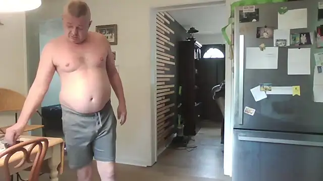 Snapshot of keiferkriss chatting on 10.11.25 keiferkriss online show from 10.11.25