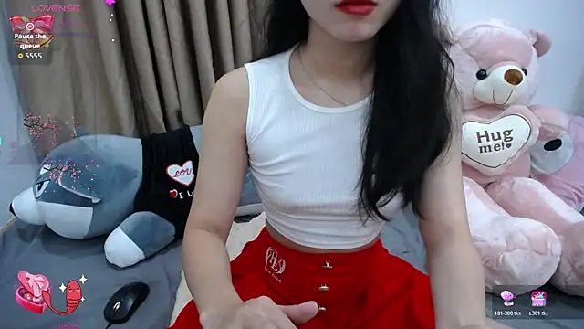 Amila-xoxo online show from 10.24.25