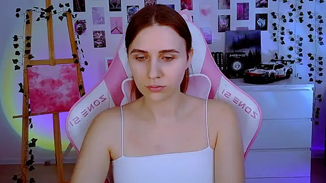 Snapshot of AliceCharmy chatting on 01.20.25 AliceCharmy online show from 01.20.25