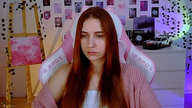 Snapshot of AliceCharmy chatting on 01.30.25 AliceCharmy online show from 01.30.25