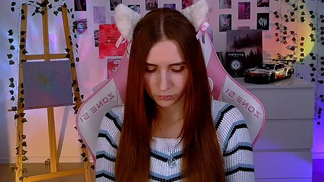 Snapshot of AliceCharmy chatting on 02.11.25 AliceCharmy online show from 02.11.25