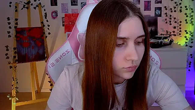 Snapshot of AliceCharmy chatting on 02.26.25 AliceCharmy online show from 02.26.25