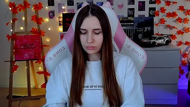 AliceCharmy online show from 11.22.25