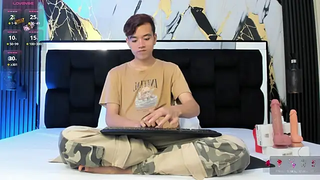 bunny maxi online show from 10.25.25