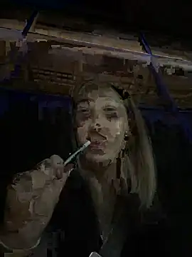 Snapshot of littlebitchess chatting on 11.28.25 littlebitchess online show from 11.28.25