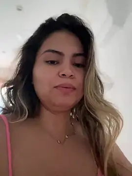 Snapshot of melanny10 chatting on 12.15.24 melanny10 online show from 12.15.24