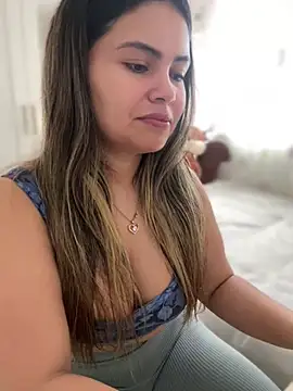 Snapshot of melanny10 chatting on 03.22.25 melanny10 online show from 03.22.25