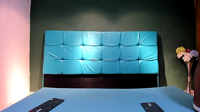 SexyBigCock01 online show from 01.16.25